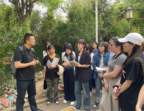 彭山区锦江幼儿园开展“聚焦自主游戏 师幼共同成长”专题培训